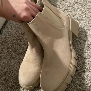 Steve Madden Boots